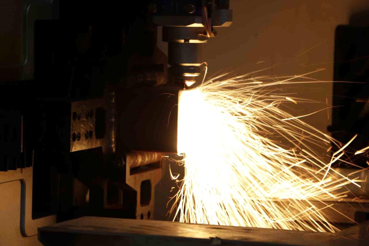 Diyarbakır\'da Fantezi İplik Makinesi Üretimi Yapan Firma İhracatta Büyüyor