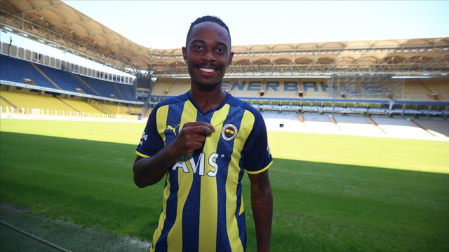 Fenerbahçe'den hiç hesapta olmayan karar! Lincoln Henrique'nin sözleşmesi askıya alınıyor