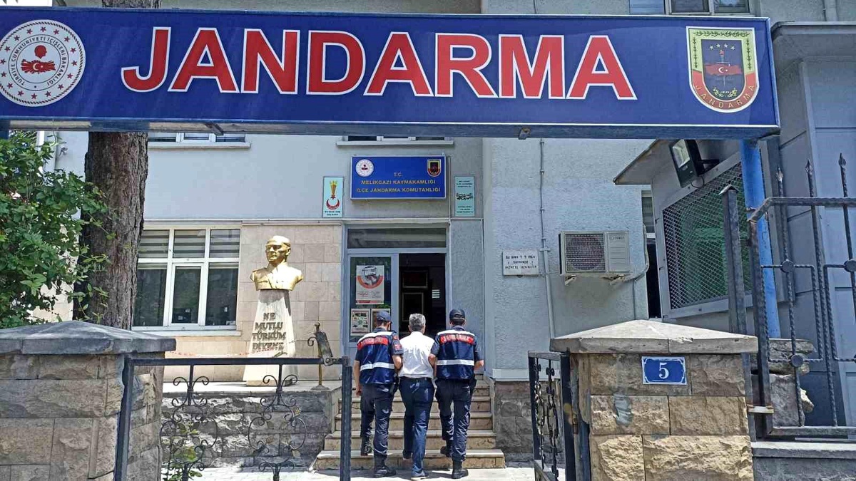 Kayseri\'de Silahlı Terör Örgütüne Üye Olan Şahıs Yakalandı