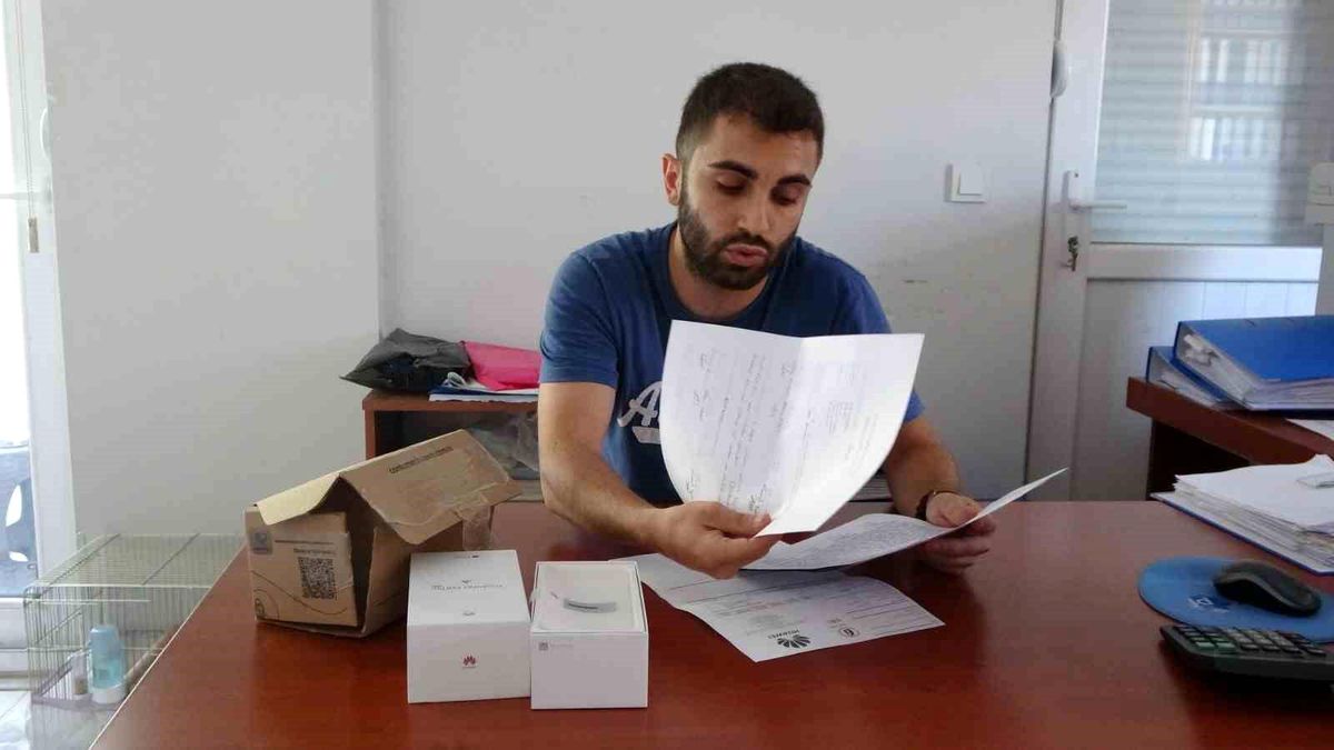 Manavgat\'ta İnternetten Telefon Siparişi Veren Genç Mağdur Oldu