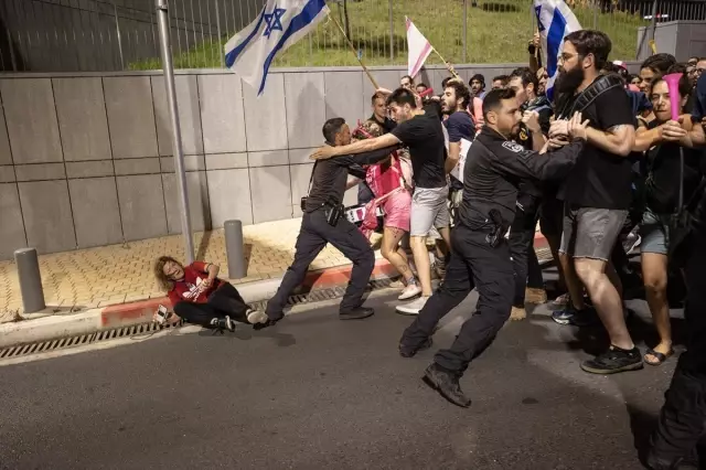 İsrail'de Yargı Düzenlemesine Karşı Protestolar Devam Ediyor