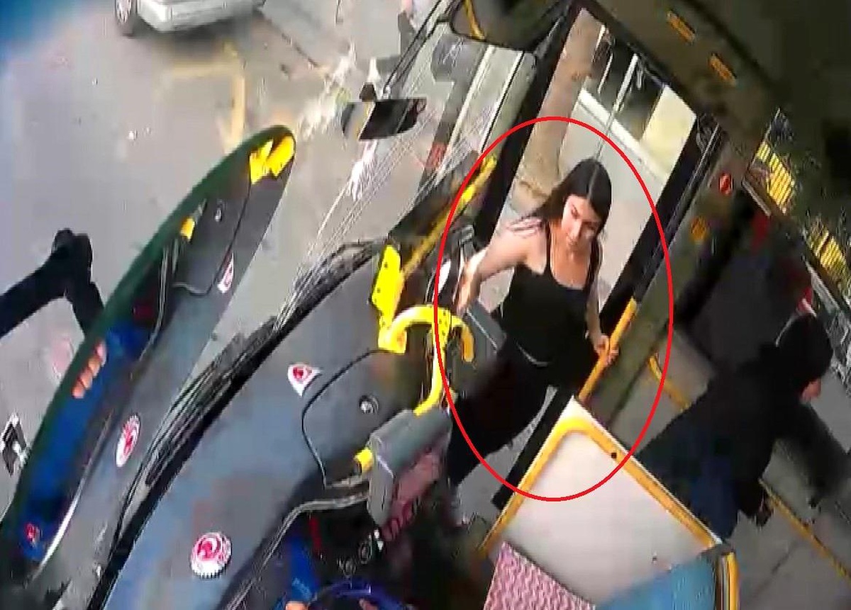 Kocaeli\'de Kayıp Genç Kız Aranıyor
