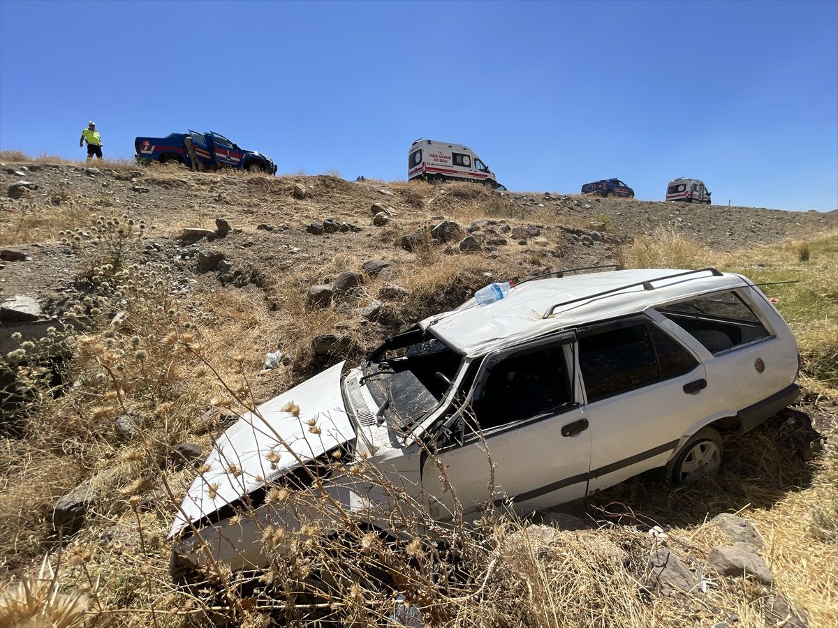Kilis\'te Otomobil Dere Yatağına Devrildi: 1 Ölü, 2 Yaralı