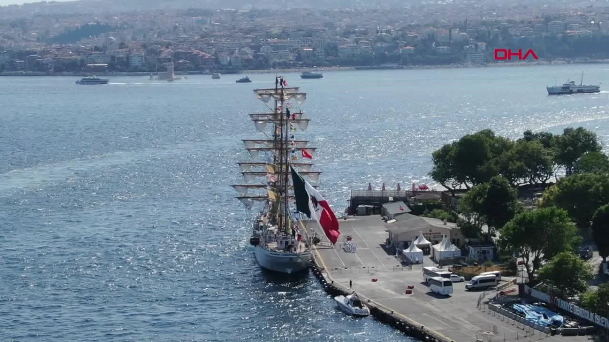 Meksika Donanmasına Ait Yelkenli Gemi İstanbul\'a Geldi