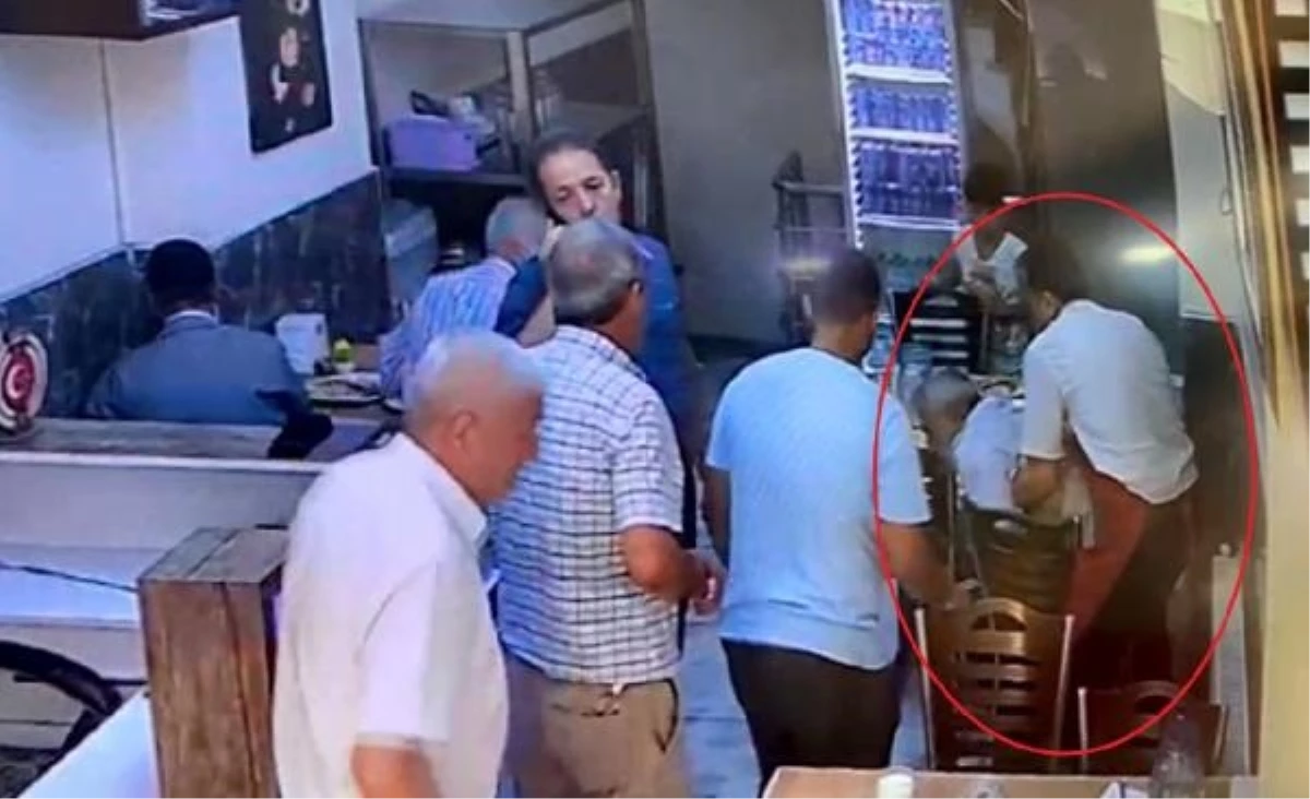 Lokanta çalışanı soluk borusuna yemek kaçan müşteriyi kurtardı