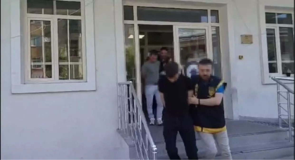 Pendik'te Silahlı Kavga: 1 Ölü, 5 Gözaltı