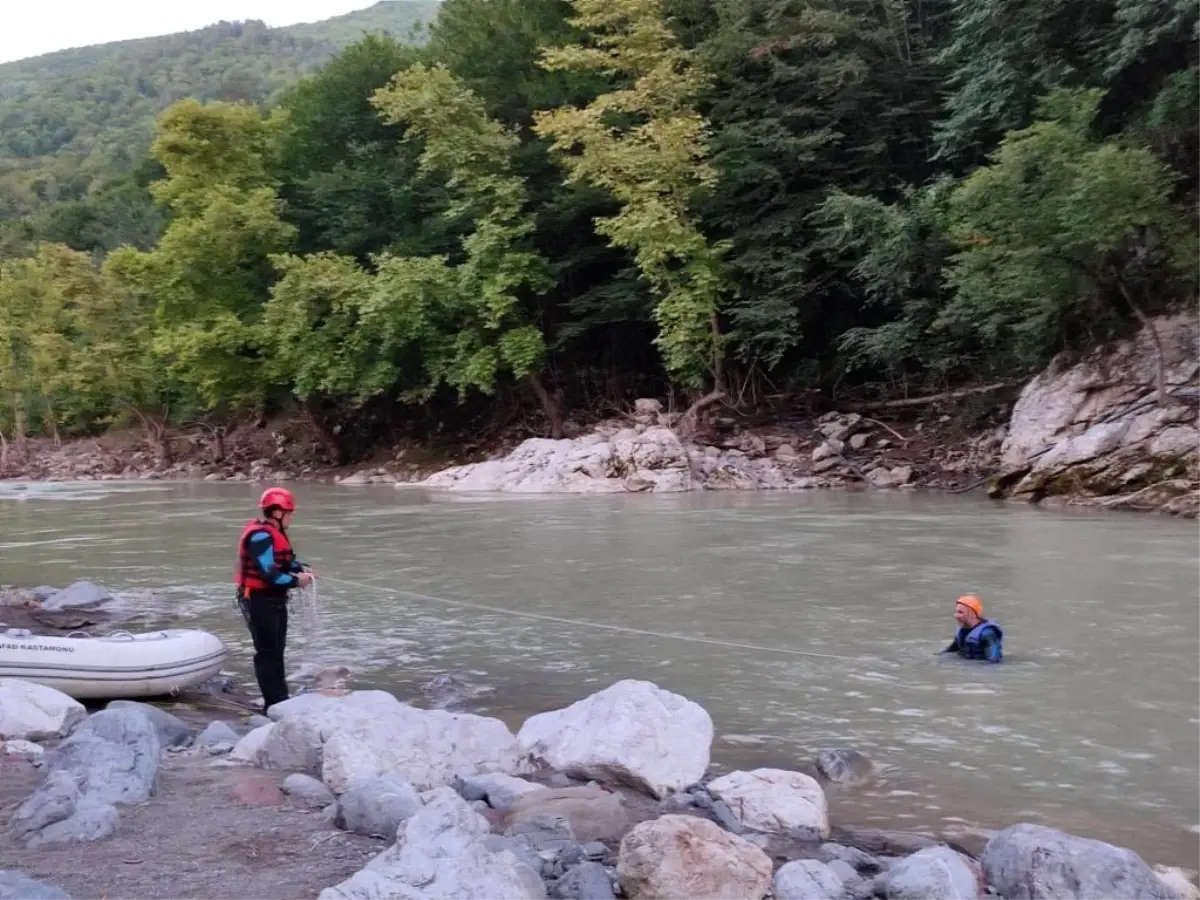 Kastamonu\'da Şahıs, Su Şebekesi Tamiri İçin Girdiği Çayda Kayboldu