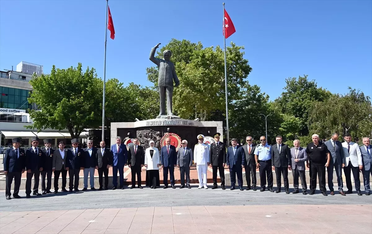 Yalova\'nın düşman işgalinden kurtuluşu törenlerle kutlandı