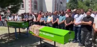 Zonguldak'ta trafik kazasında hayatını kaybeden hamile kadın toprağa verildi