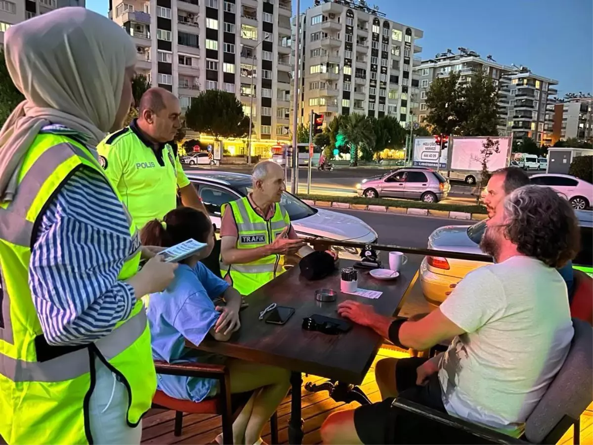 Aydın Emniyet Müdürlüğü Vatandaşları Trafik ve Yaya Güvenliği Konusunda Bilgilendirdi