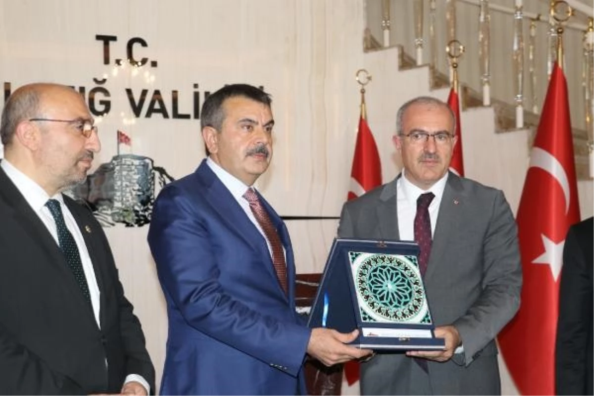 Milli Eğitim Bakanı Elazığ\'a ziyaret gerçekleştirdi