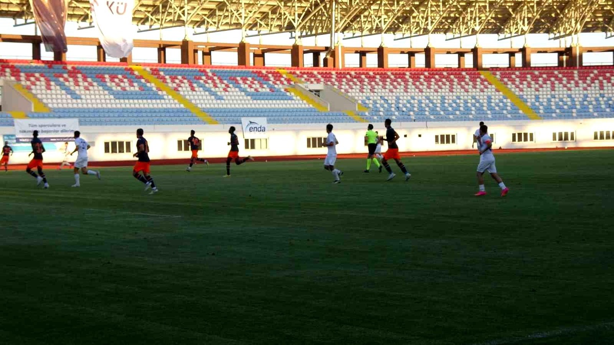 Başakşehir, Özbekistan\'ın Olimpik FK takımını 2-0 yendi