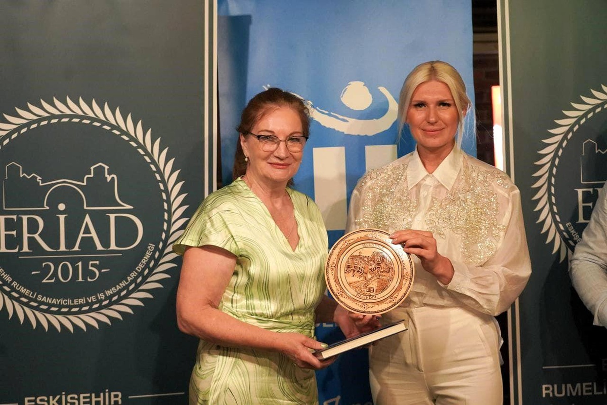 Bilecik Belediye Başkanı Melek Mızrak Subaşı, Eskişehir Tepebaşı ve Bulgaristan Maritsa Belediyeleri Kardeş Şehir Protokol Anlaşması programına katıldı