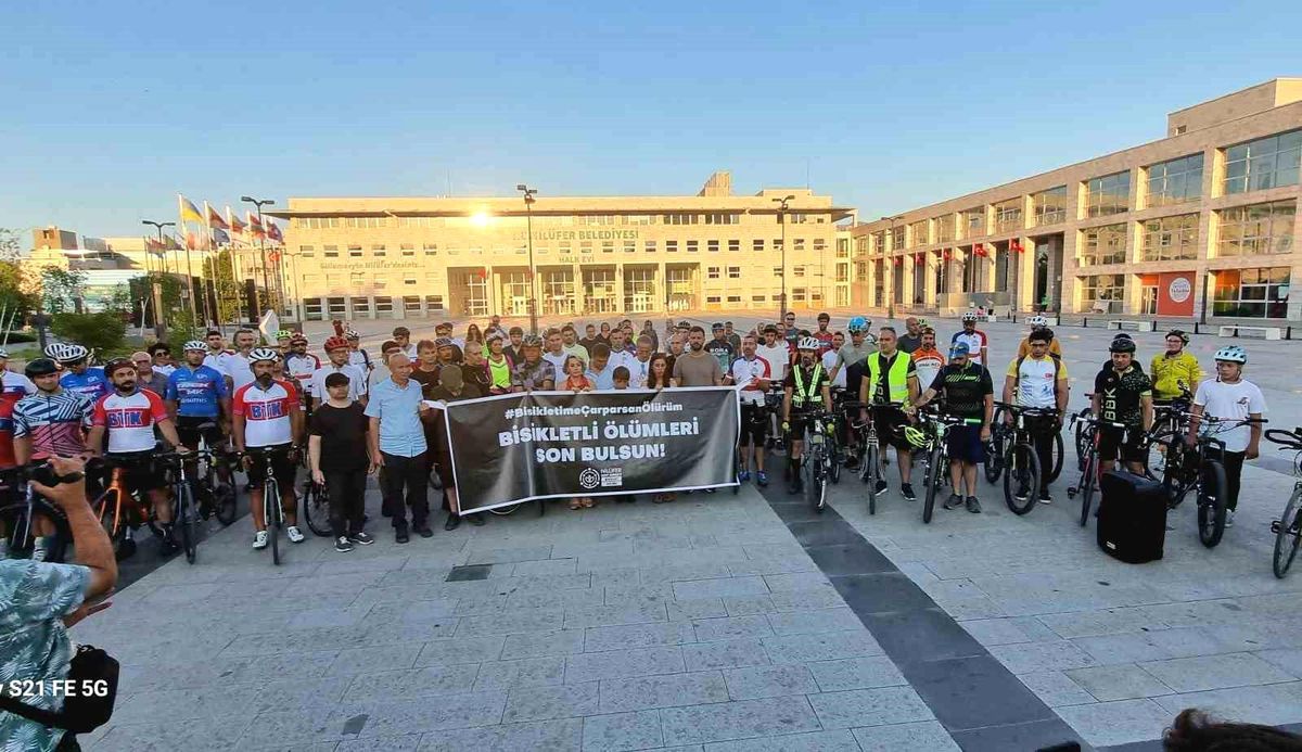 Bisikletçilerden Trafik Terörüne Karşı Basın Açıklaması