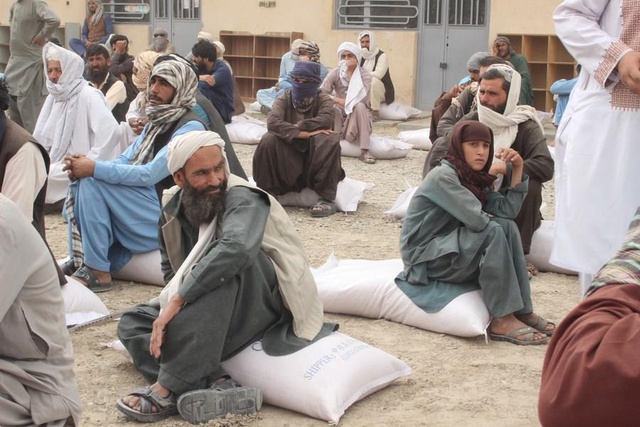 Çin'in İnsani Yardımları Afganistan'da İhtiyaç Sahibi 420 Aileye Dağıtıldı Çin'in İnsani Yardımları Afganistan'da İhtiyaç Sahibi 420 Aileye Dağıtıldı