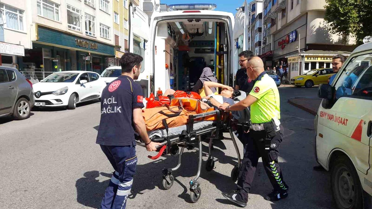 Zonguldak\'ta Bir Kadın Eczacı Silahla Vuruldu
