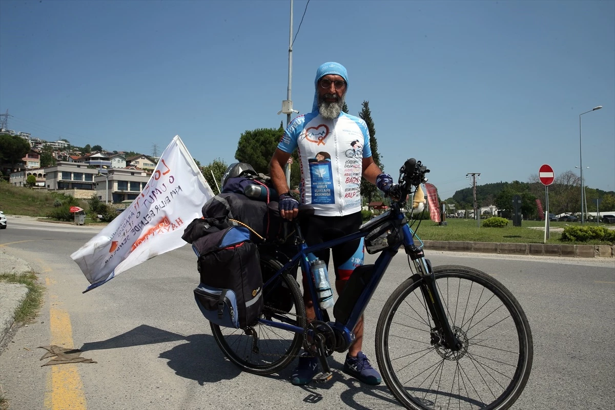 Beyin Tümörü Kaybeden Baba, Bisiklet Turuyla Çocuklara Umut Oluyor