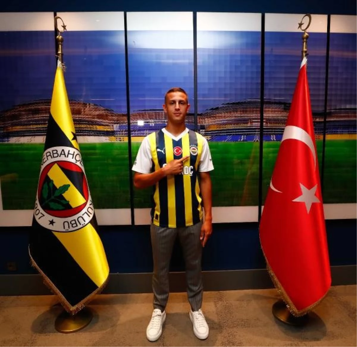 Fenerbahçe, Marsilya\'dan Bartuğ Elmaz\'ı transfer etti