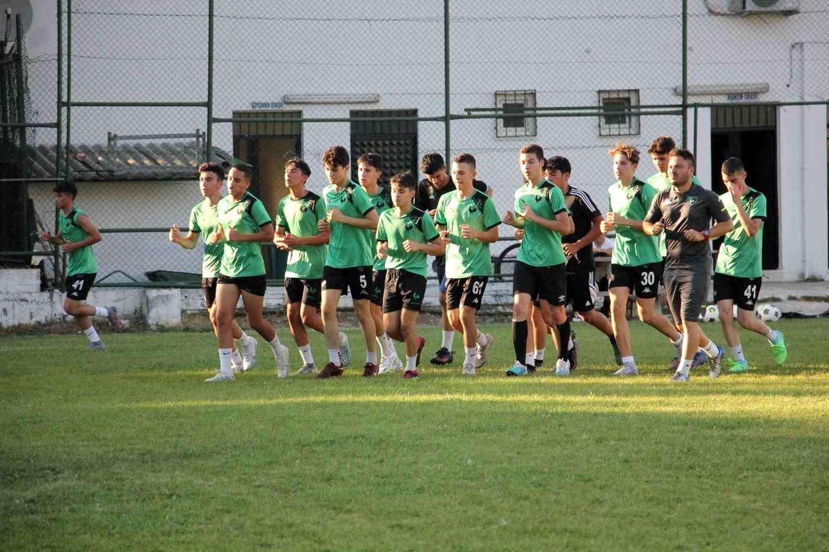 Denizlispor U16 Takımı Yeni Sezon Hazırlıklarına Başladı