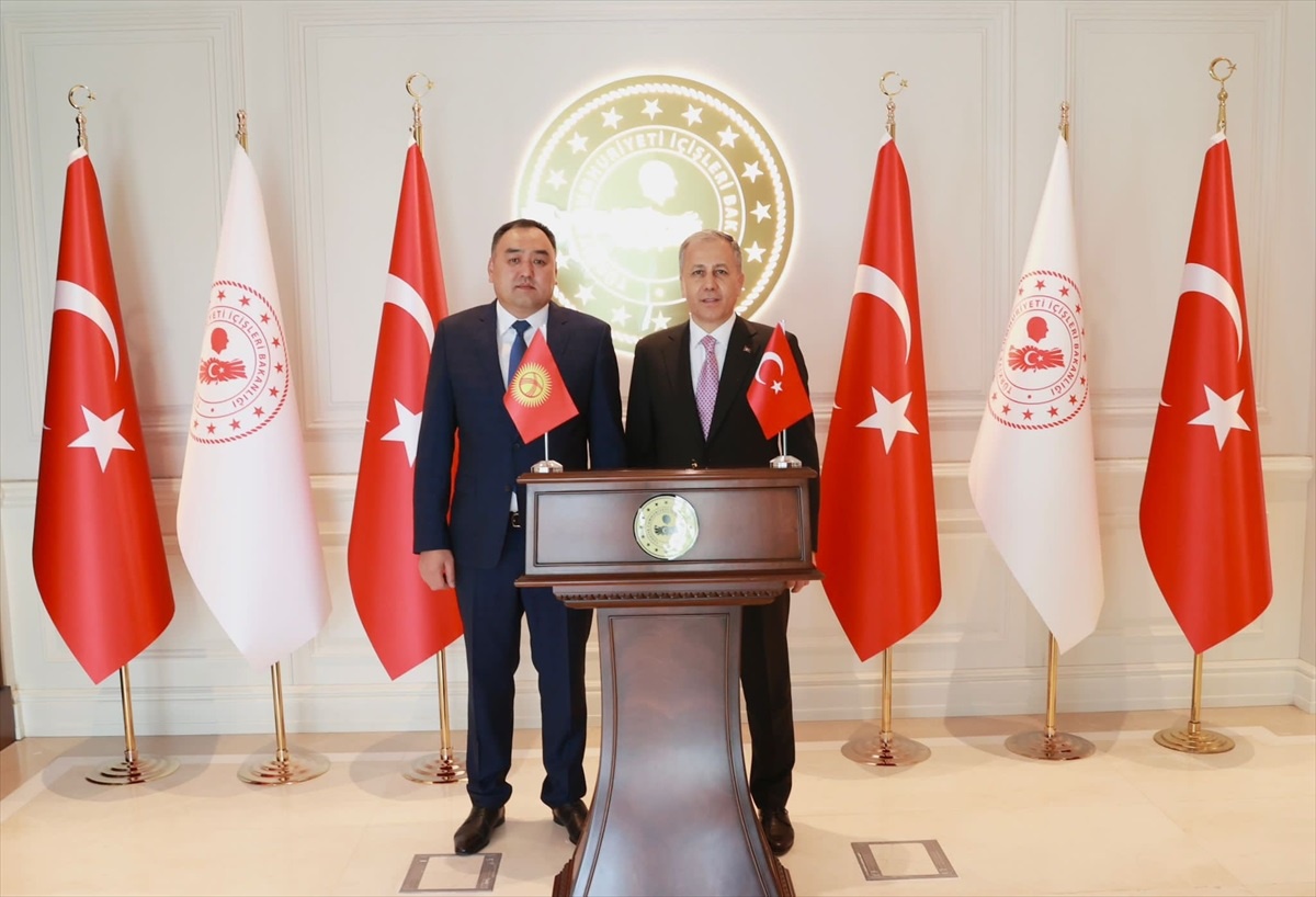 İçişleri Bakanı Ali Yerlikaya, Kırgızistan İçişleri Bakanı Ulan Niyazbekov ile görüştü