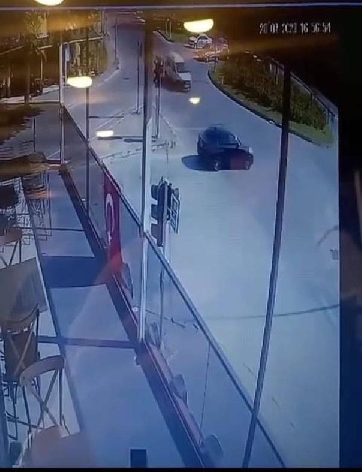 Kartepe\'de Kaza Anı Güvenlik Kamerasında