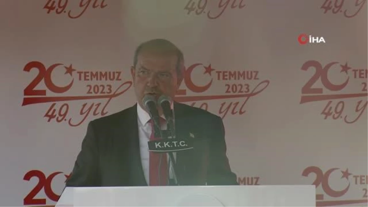KKTC Cumhurbaşkanı Ersin Tatar, 20 Temmuz Barış ve Özgürlük Bayramı Töreni\'nde yaptığı açıklamada, "Egemenliğimizi asla teslim etmeyeceğiz, iki...