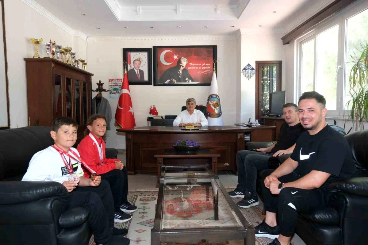 Kuyucak Belediyespor Karate Milli Takımı\'na 2 sporcu gönderdi