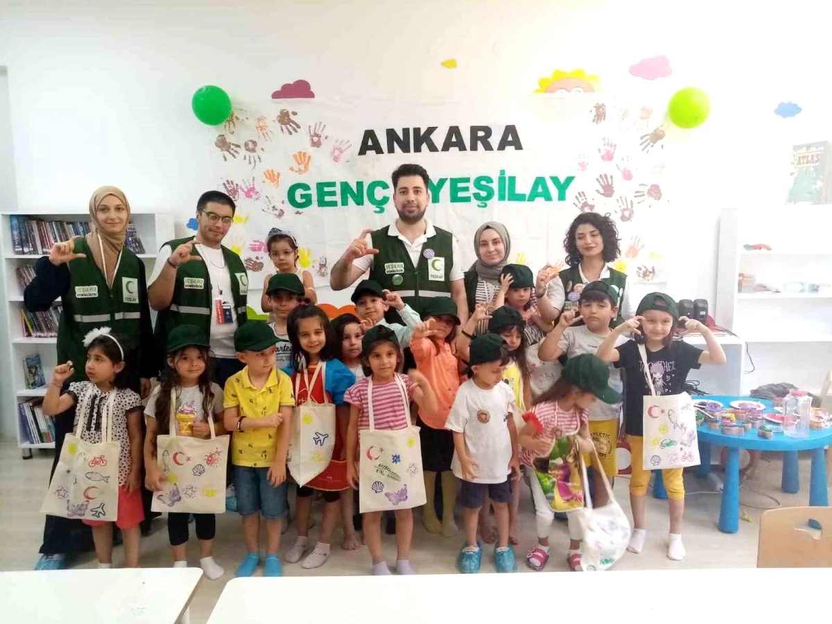 Mamak Belediyesi, Yeşilbayır Bebek ve Çocuk Kütüphanesi\'nde Baskı Atölyesi Etkinliği Düzenledi