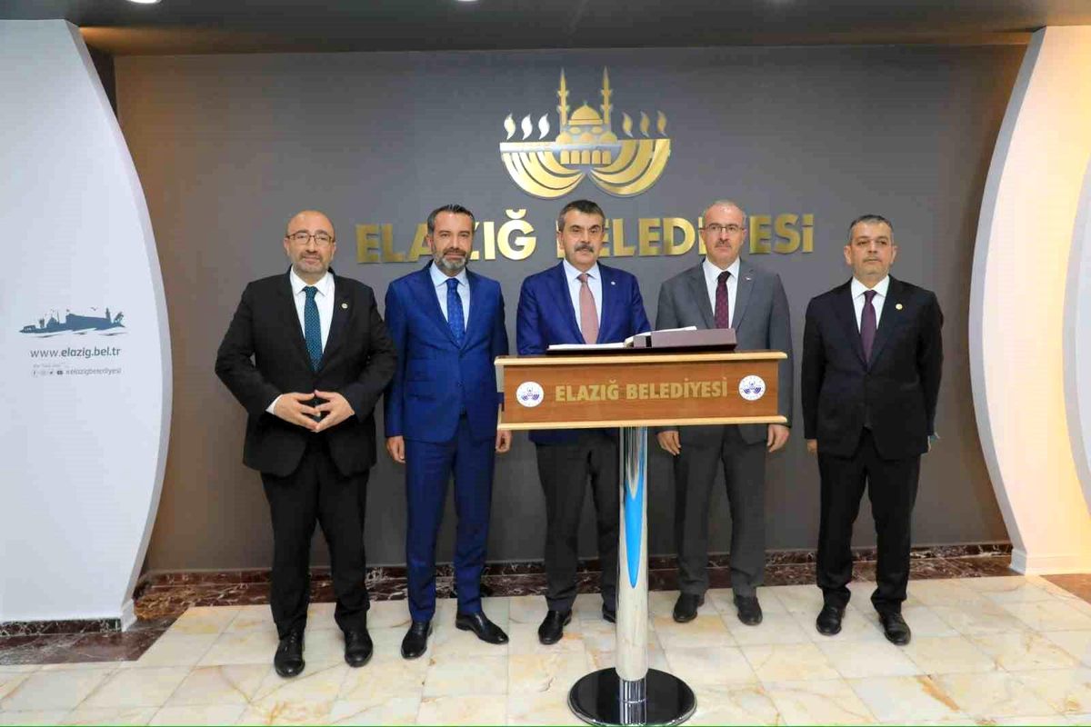 Milli Eğitim Bakanı Elazığ\'da ziyaret ve incelemelerde bulundu