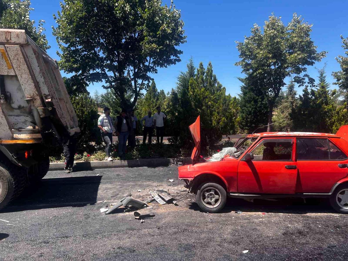 Nevşehir\'de Yol Çalışması Nedeniyle Trafiğe Kapalı Yolda Kaza: 2 Ölü, 2 Yaralı