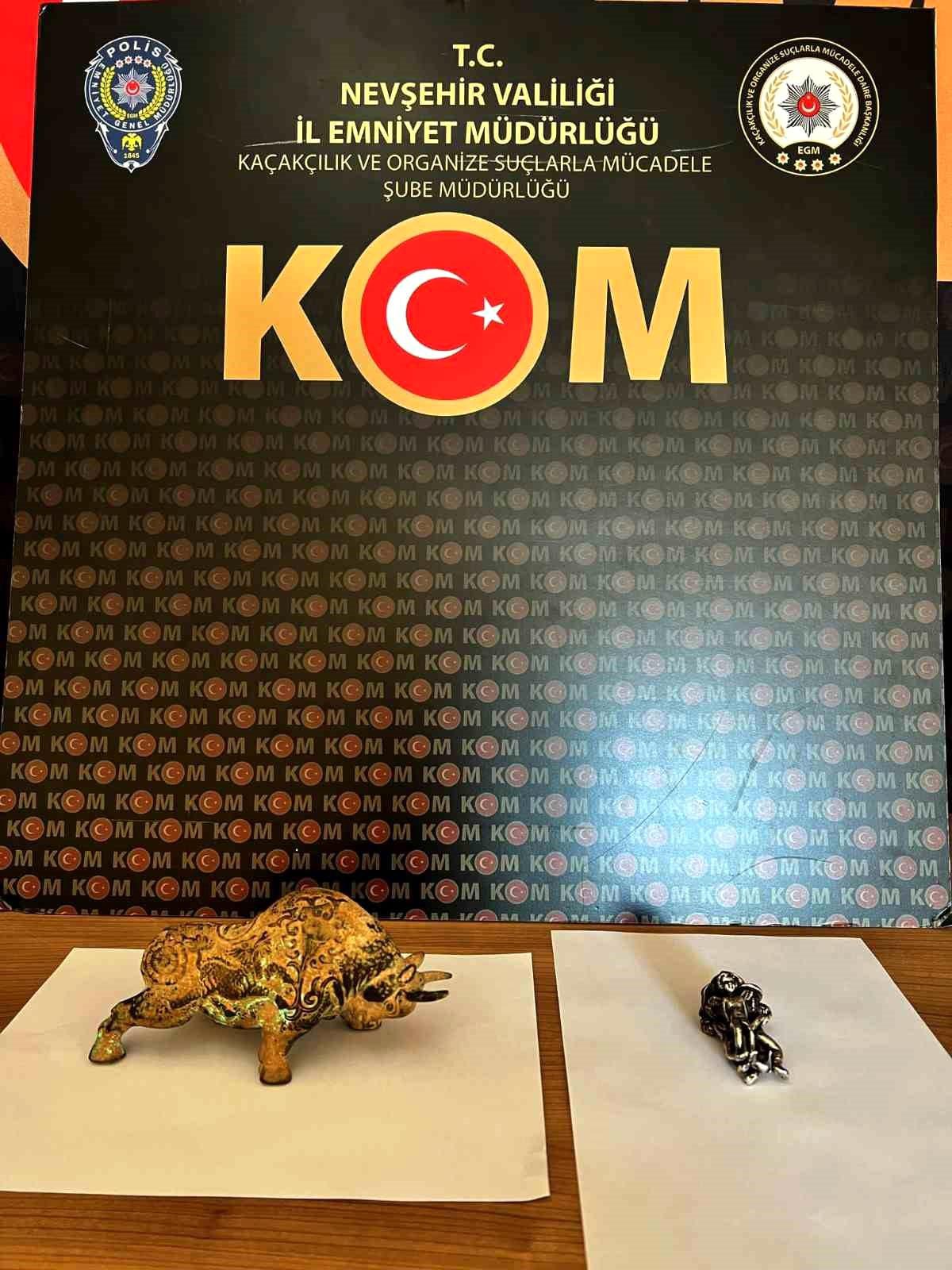 Nevşehir\'de Tarihi Eser Kaçakçılığı Operasyonu: 5 Eser Ele Geçirildi