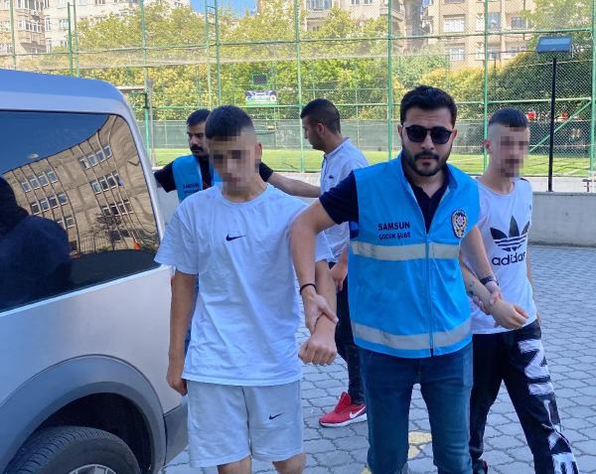 Samsun\'da Otomobil Sahibini Bıçaklayan 3 Kişi Yakalandı