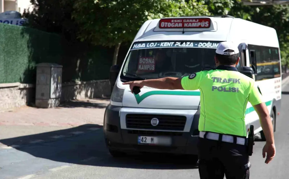 Konya\'da Minibüslerde Denetim Yapıldı