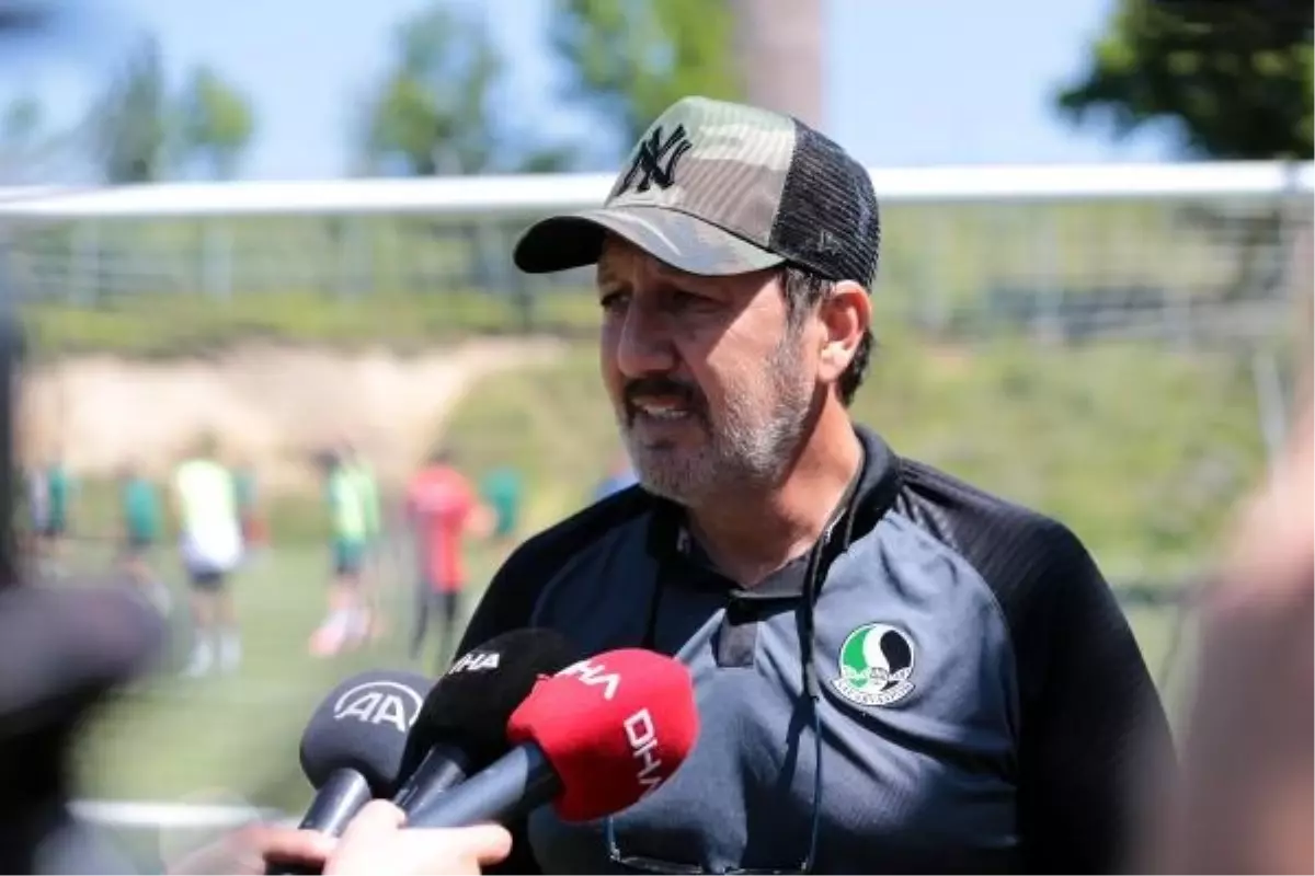 Sakaryaspor Teknik Direktörü Taner Taşkın: 'Zirve mücadelesini vereceğiz'