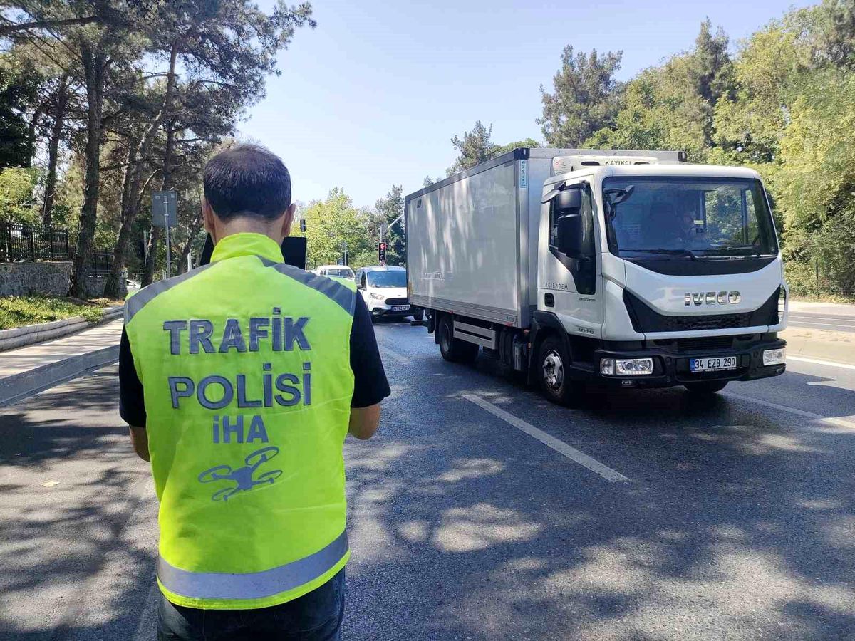 Sarıyer\'de Trafik Denetimi: Sürücülere Ceza Kesildi