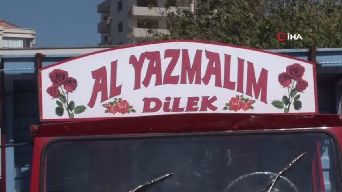 Selvi Boylum Al Yazmalım aracının ikizi İzmir\'de