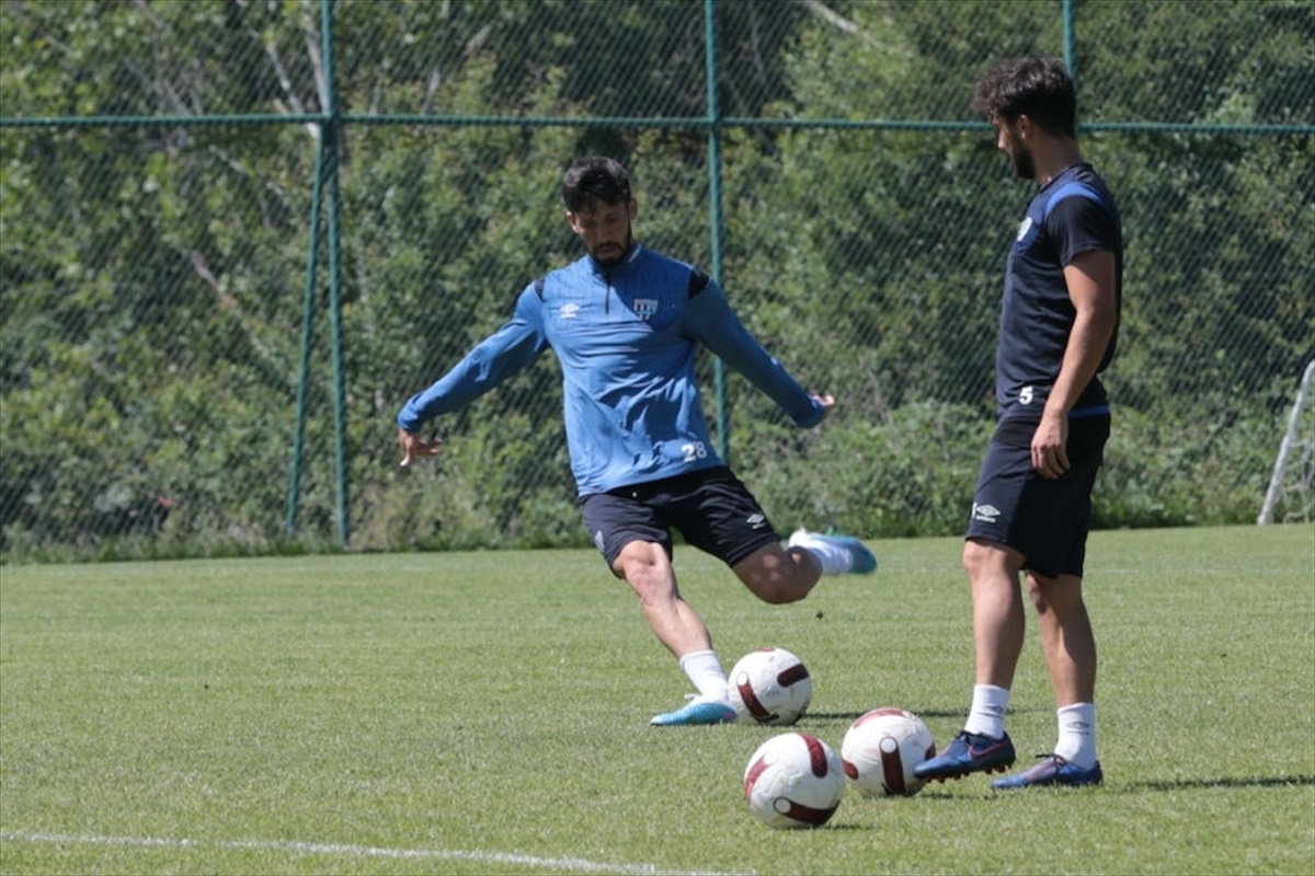 Teksüt Bandırmaspor Teknik Direktörü Ersan Parlatan: \'Aktif ve temposu yüksek bir takım oluşturmaya çalışıyoruz\'
