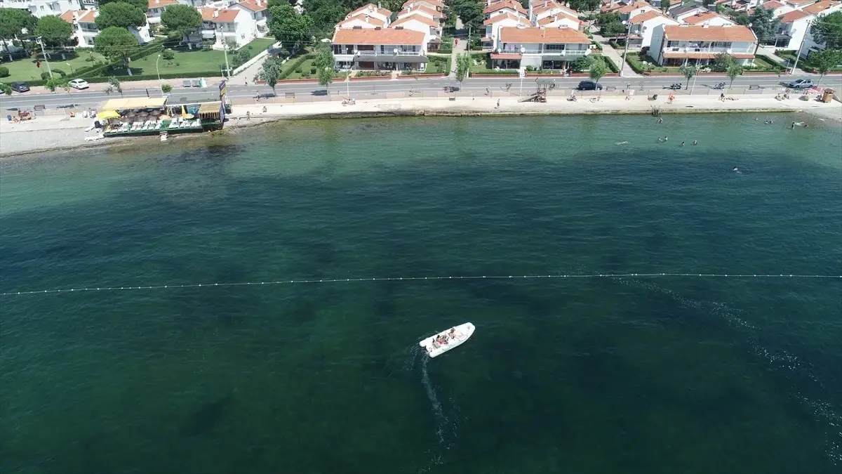 Trakya\'da Serinlemek İçin Su Kaynaklarına Girenlerin Sayısı Artıyor