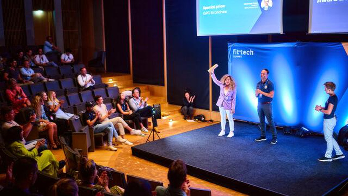 Türk start-up Weartechclub, dünyanin en büyük spor fuarı ISPO\'dan büyük ödülle döndü!
