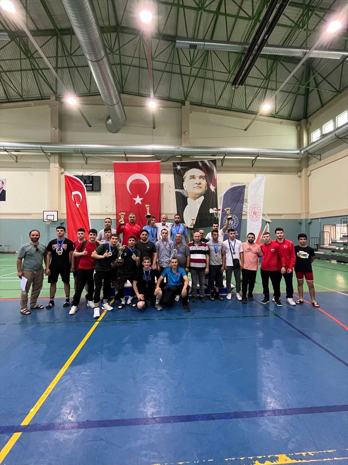 Türkiye İşitme Engelliler Güreş Şampiyonası Bursa\'da Başladı