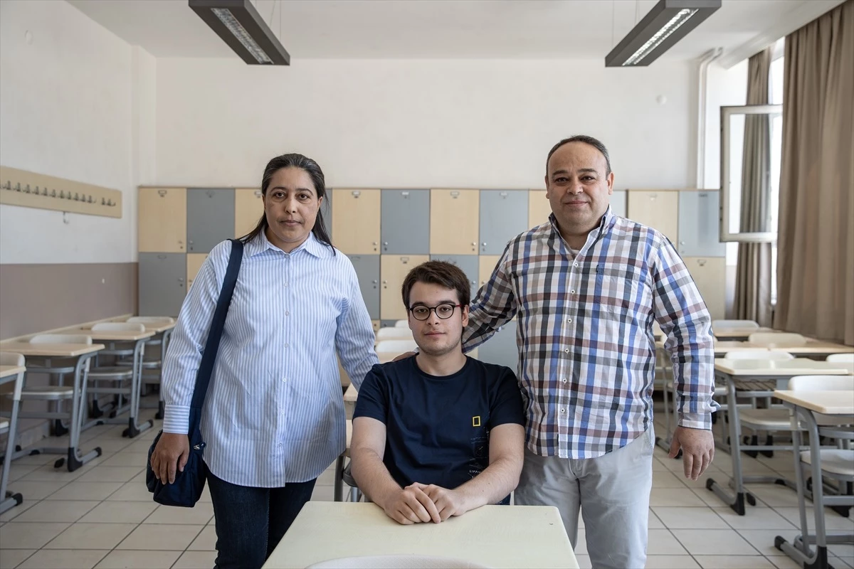 YKS\'de sayısal birincisi Mustafa Özcan: Hedefim 9. sınıftan itibaren birinci olmaktı