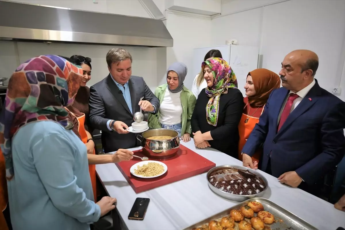 Aksaray Valisi Hamza Aydoğdu, Aksaray Aile Destek Merkezini ziyaret etti