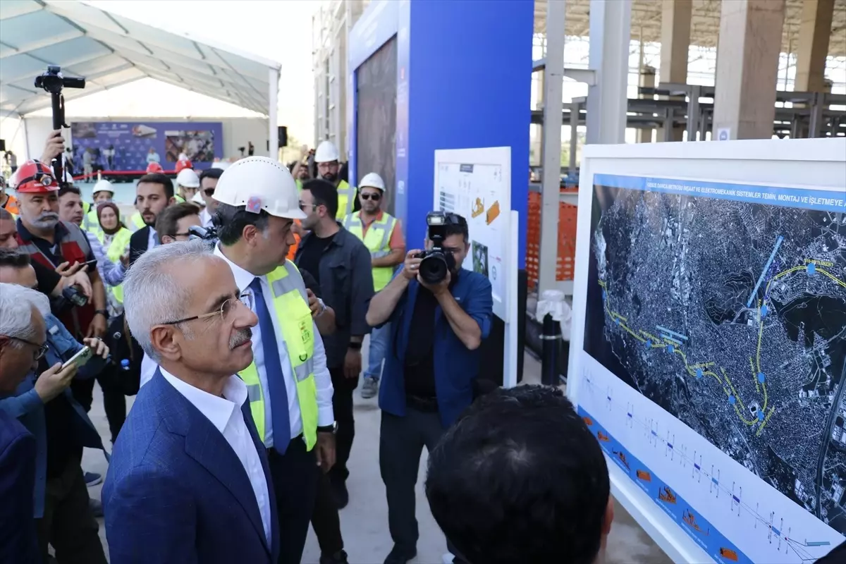 Bakan Uraloğlu, Gebze OSB-Darıca Sahil Metro Hattı Ray Kaynak Töreni\'nde konuştu Açıklaması