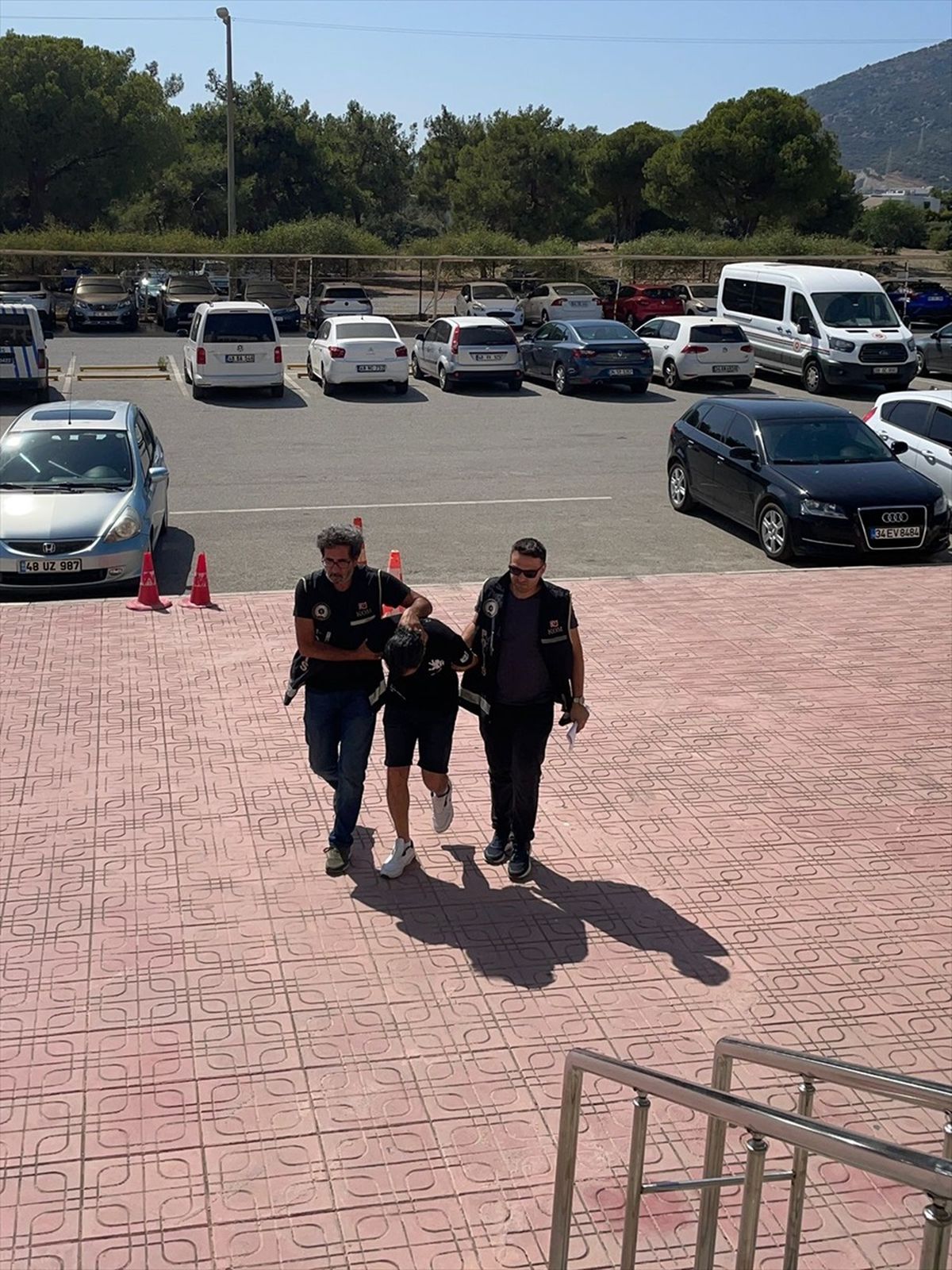 Bodrum\'da MİT Dolandırıcılığı Şüphelisi Gözaltına Alındı