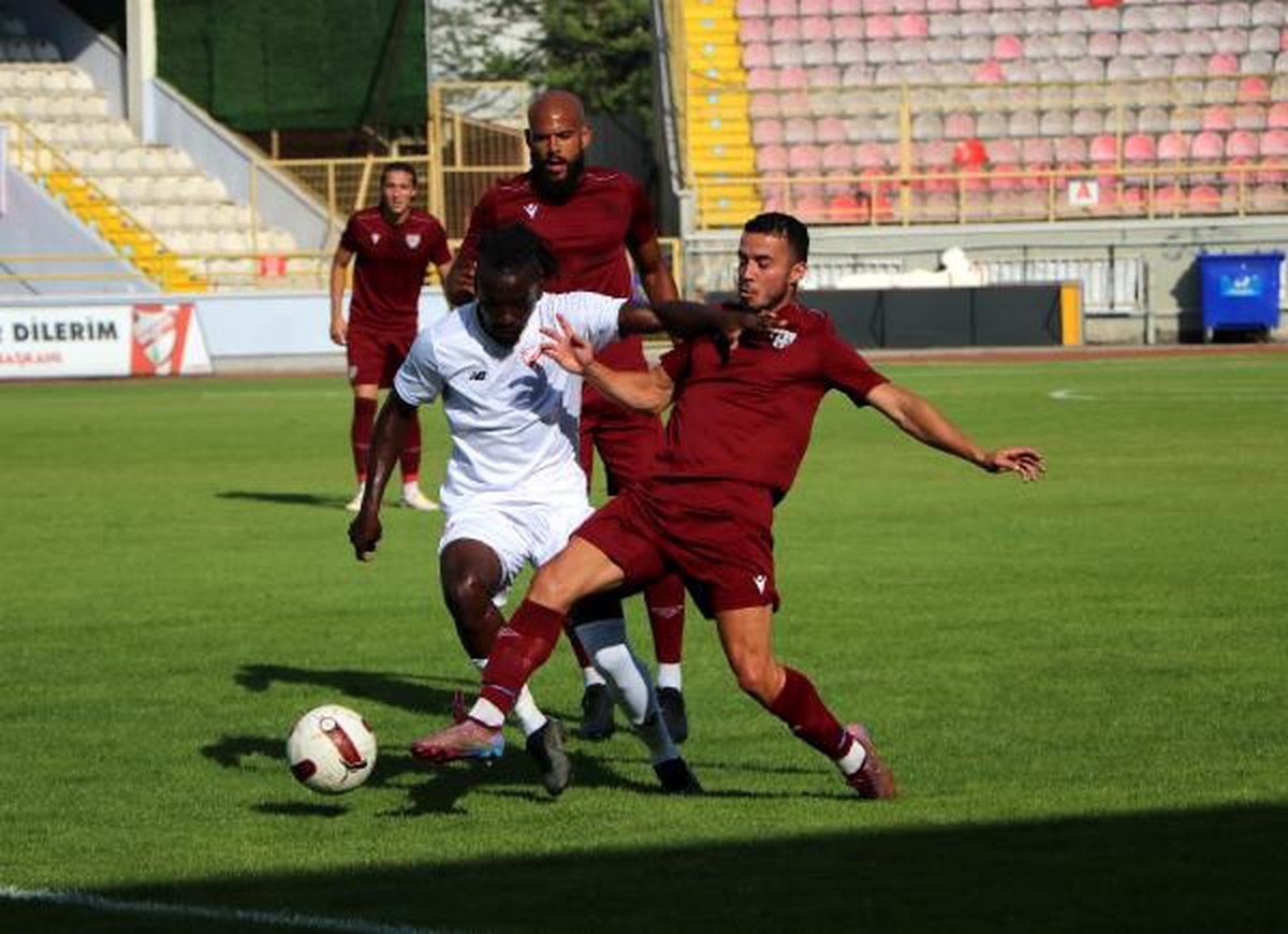 Boluspor, Bandırmaspor ile 1-1 berabere kaldı
