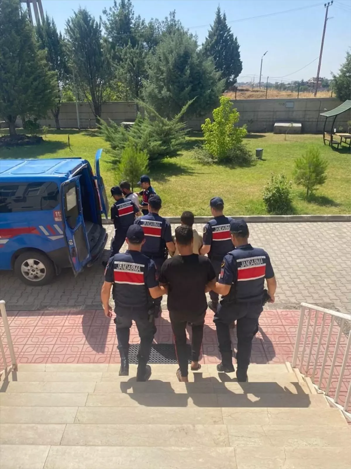 Diyarbakır\'da Büyükbaş Hayvan Hırsızlığı Şüphelileri Tutuklandı