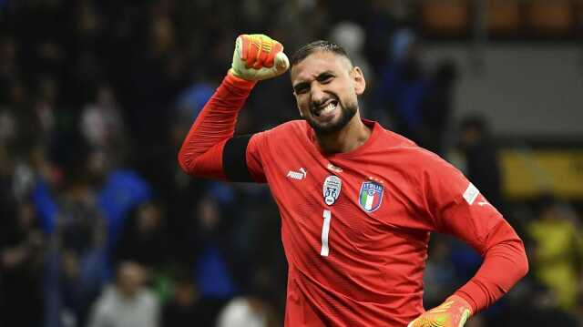 Dünyaca ünlü kaleci Donnarumma ve eşini bağlayan hırsızlar, evi savaş alanına çevirdi Dünyaca ünlü kaleci Donnarumma ve eşini bağlayan hırsızlar, evi savaş alanına çevirdi