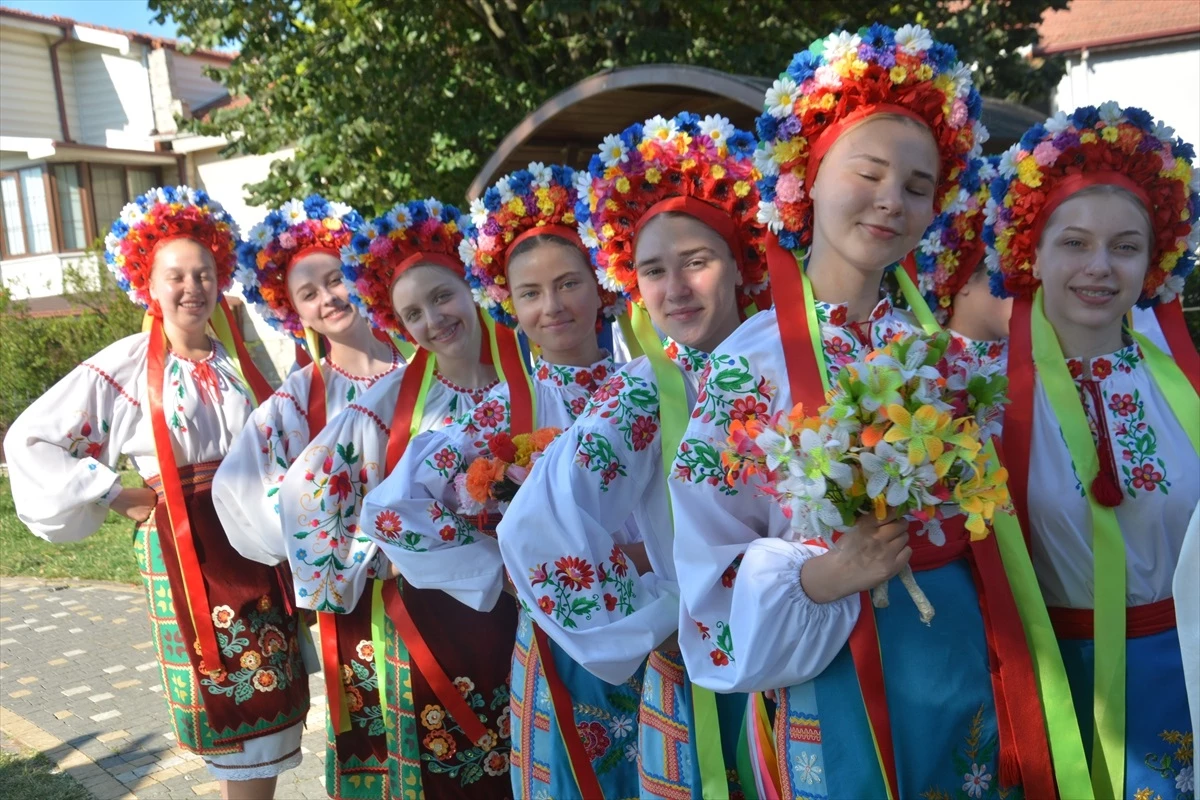 Akçakoca\'da 18. Uluslararası Kültür, Turizm ve Fındık Festivali Başladı