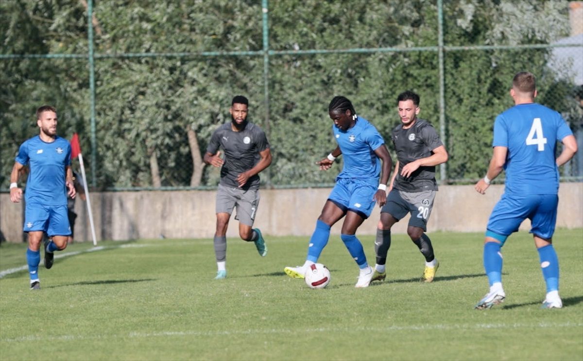 Adana Demirspor, Manisa FK\'ye 3-2 yenildi