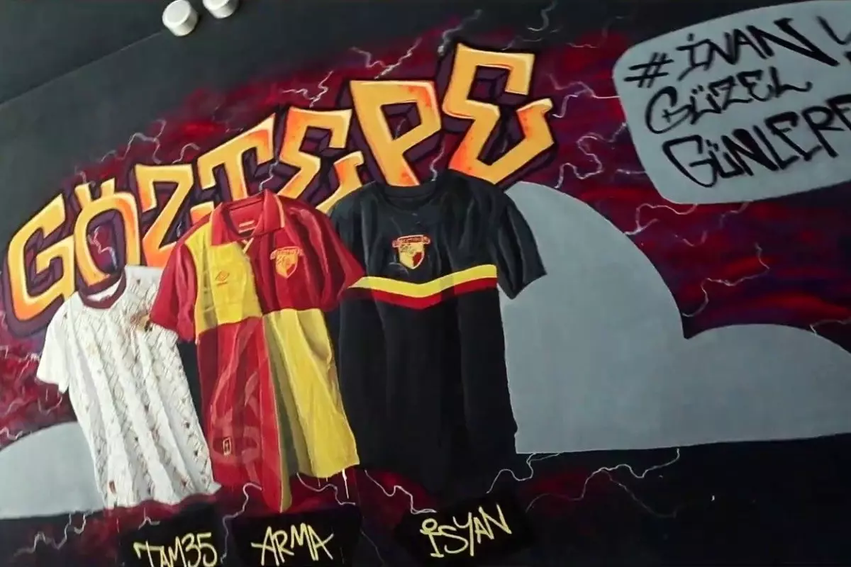 Göztepe, yeni sezon formalarını tanıttı